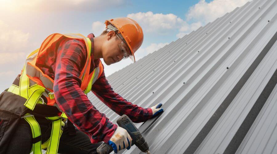 Professional gutter cleaning in Fenwick, WV